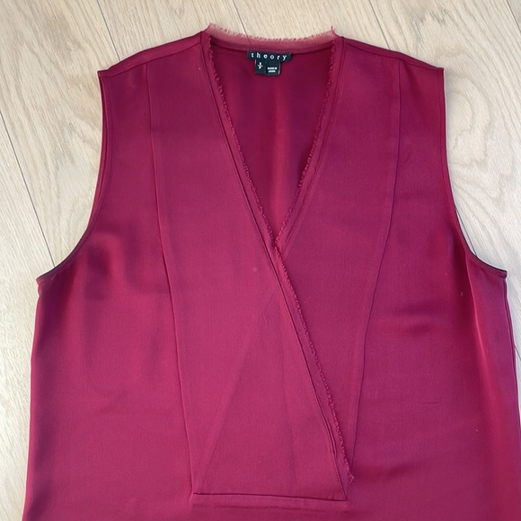 Burgundy, theory blouse - Picture 2 of 2